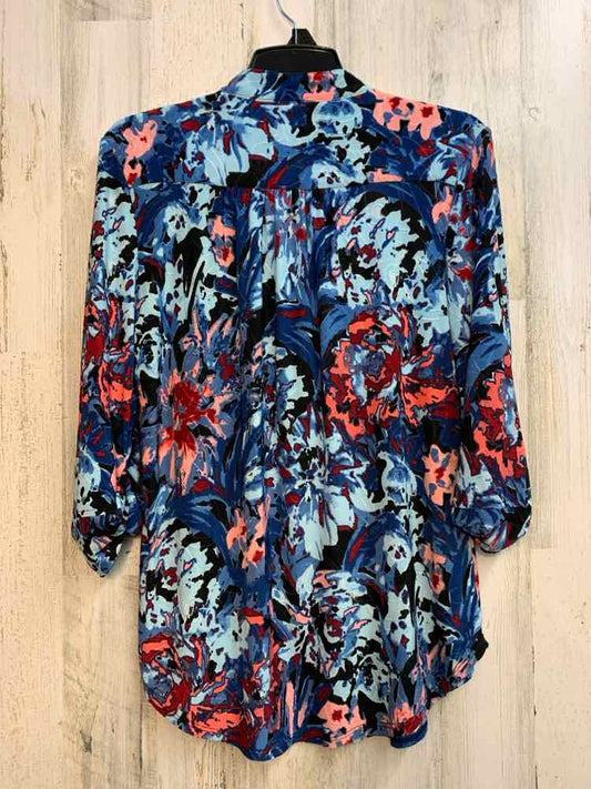 NEW DIRECTIONS Tops Size S BLU/BLK/PINK/RED ABSTRACT 3/4 LENGTH TOP