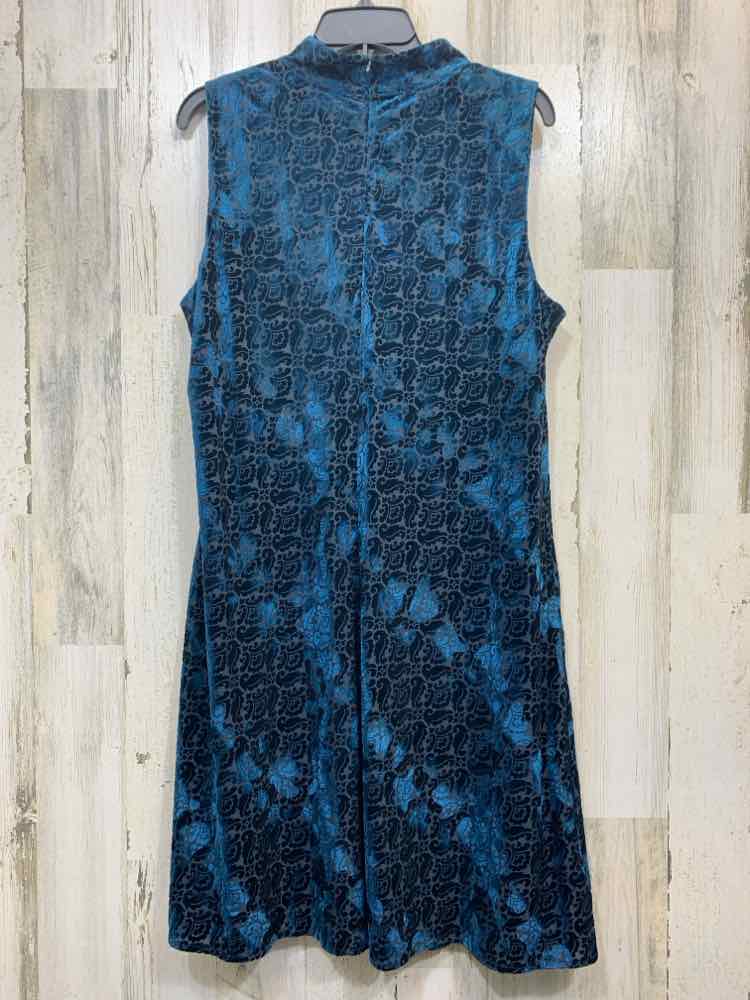 PRE-OWNED CHICOS Dresses and Skirts Size 2 TEAL/BLK VELOUR Paisley Dress/TEAL/BL