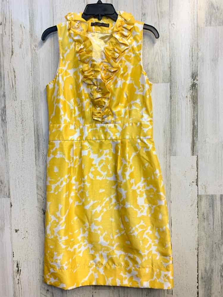 PRE-OWNED THE LIMITED Dresses and Skirts Size 10 YLW/WHT Floral SLEEVELESS Dress