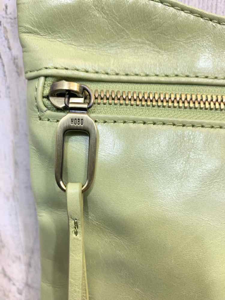 PRE-OWNED HOBO GREEN YELLOW Handbag/YELLOW GREEN SQUARE CROSS BODY