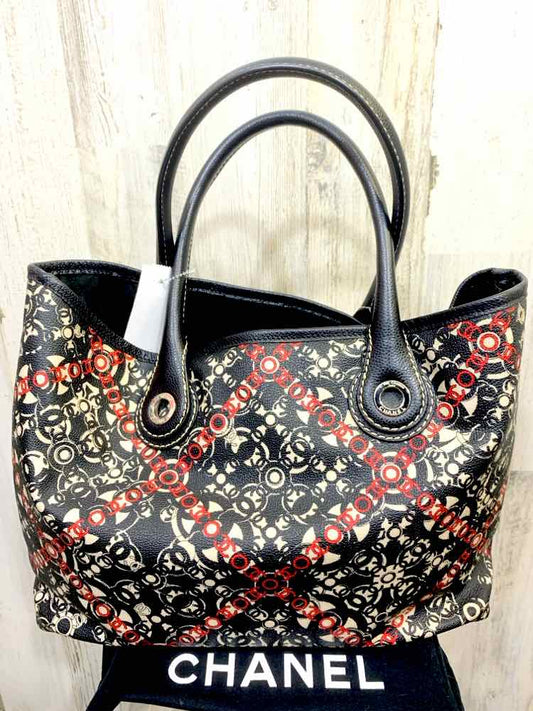 PRE-OWNED CHANEL BLK/WHT/RED Handbag