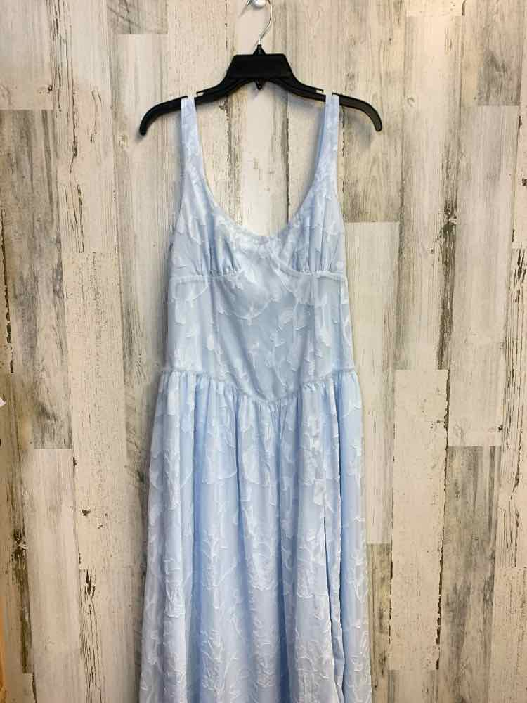 NWT WILD FABLE Dresses and Skirts Size M LT BLUE Floral LONG Dress