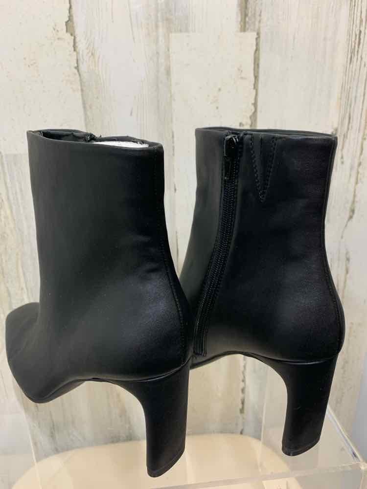 NWT ALFANI SHOES Shoe Size 8.5 Black SQUARE FRONT Boots