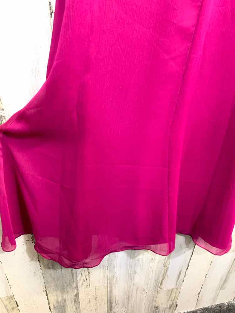 PRE-OWNED HAILEY PAIGE Dresses and Skirts Size 6 FUSHIA Solid Gown/Evening Wear/