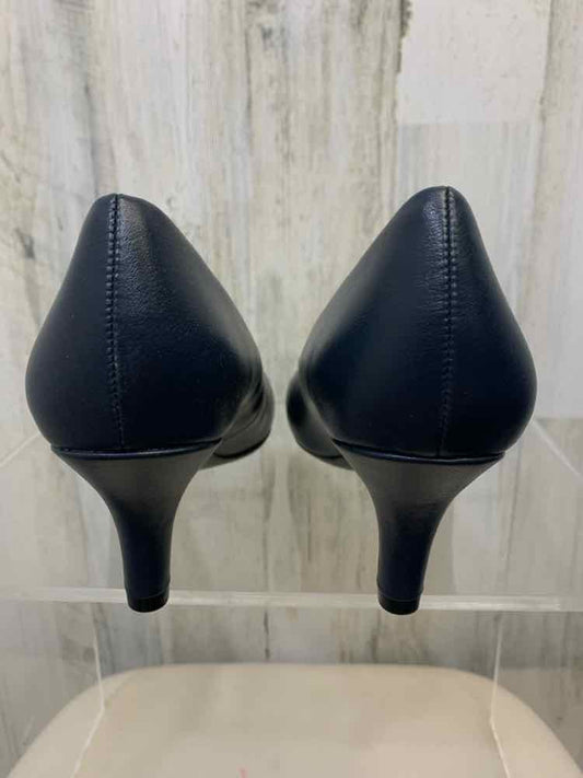 NWT LIFESTRIDE SHOES Shoe Size 7.5 Navy PUMP Shoes