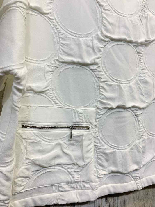 PRE-OWNED BEAU JOURS Size M White Solid SHORT SLEEVES Blouse/MOCK NECK BATWING T