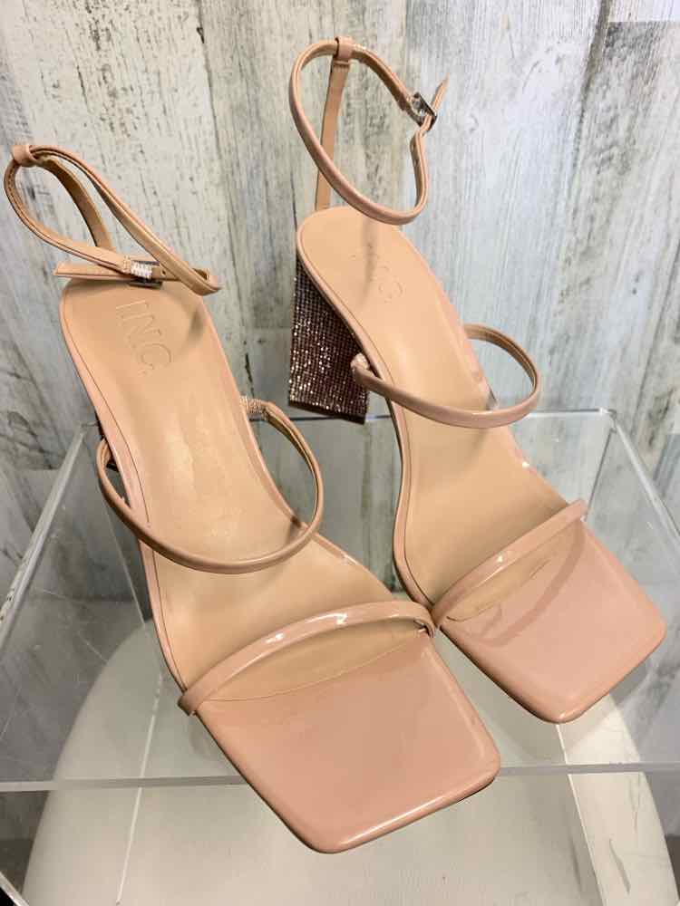 NWT INC SHOES Shoe Size 8.5 NUDE HEEL Shoes