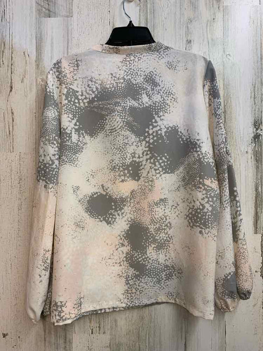 PRE-OWNED Juicy Couture Tops Size XL GRAY/TAN LONG SLEEVES TOP