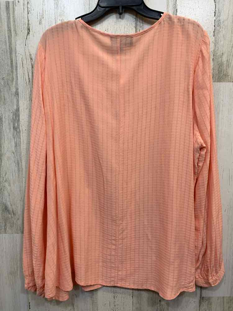 PRE-OWNED LANE BRYANT PLUS SIZES Size 18 Peach LONG SLEEVE BUTTON UP Blouse