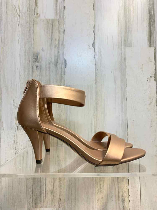 NWT STYLE & CO SHOES Shoe Size 7 CHAMPAGNE Shoes