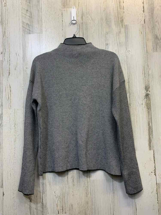 PRE-OWNED TAHARI Tops Size M BLACK/WHITE HIGH NECK TOP/BLACK/WHITE LONG SLEEVE H