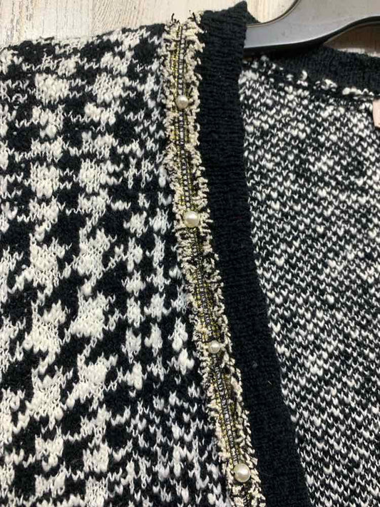 PRE-OWNED CHICO'S Size 3 JACKETS / COATS BLK/WHT Houndstooth LONG SLEEVES/PEARL
