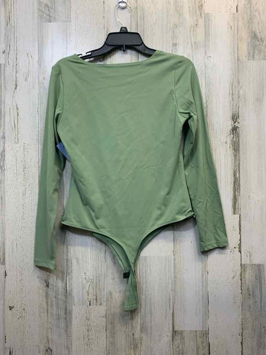 PRE-OWNED Tops Size L Green LONG SLEEVE DRESS TOP