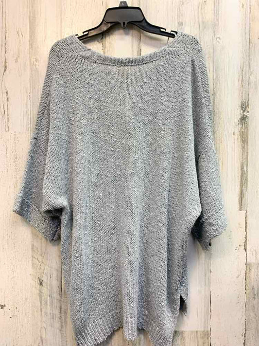 NWT EASEL Tops Size M/L LIGHT GRAY KIMONO Sweater