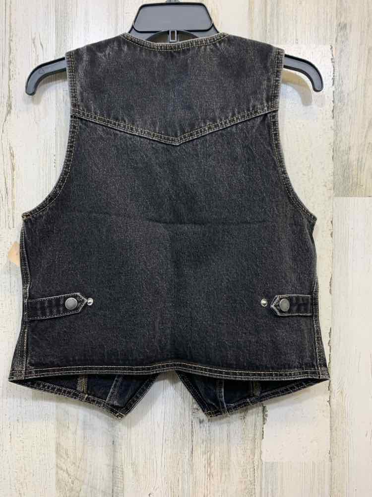 NWT UNIVERSAL THREADS Tops Size 10 Black Vest