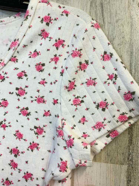 PRE-OWNED JUST PELLY Tops Size XL WHT Floral SHORT SLEEVES TOP