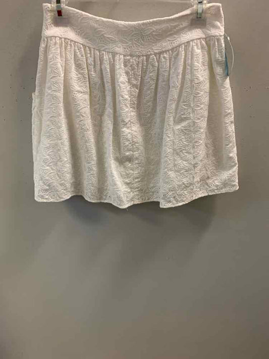 AQUA Dresses and Skirts Size S White Floral Skirt