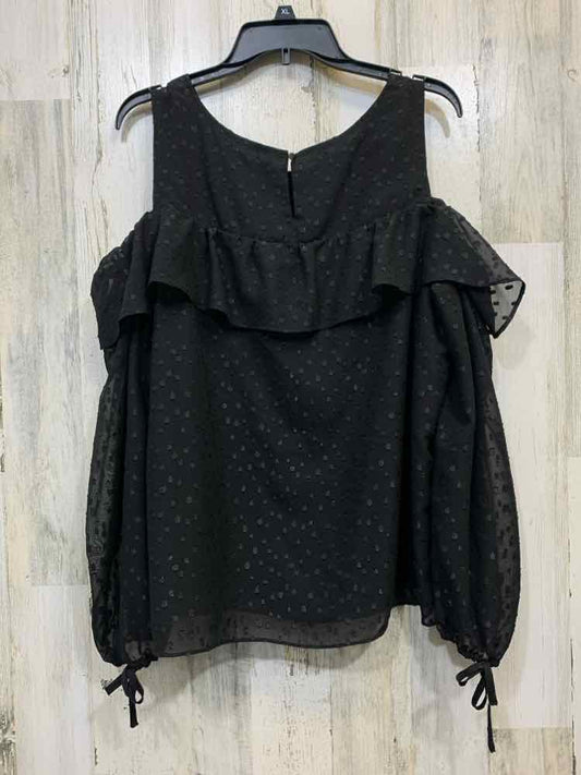 PRE-OWNED CATO Tops Size XL Black CIRCLES COLD SHOULDERS TOP/BLACK SPARKLE CIRCL