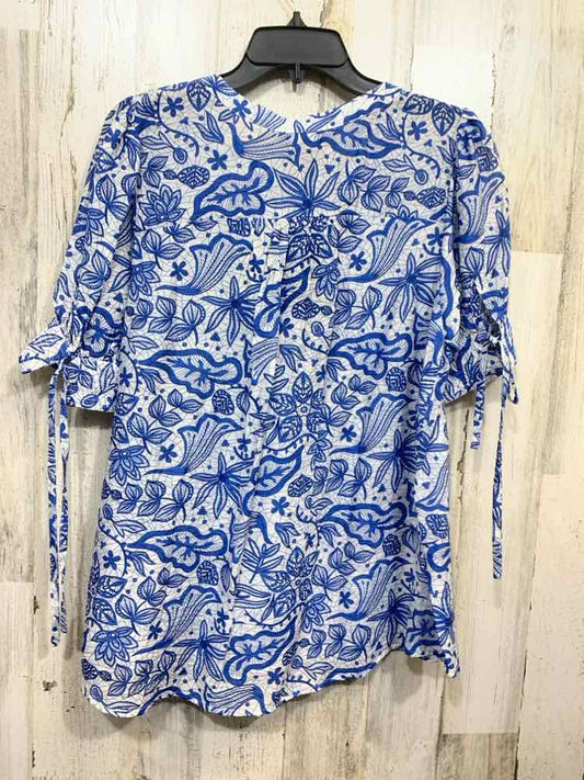 NWT GIGIO Tops Size L WHT/GRN Floral SHORT SLEEVES /BUTTON UP/PLEATED BIBBlouse
