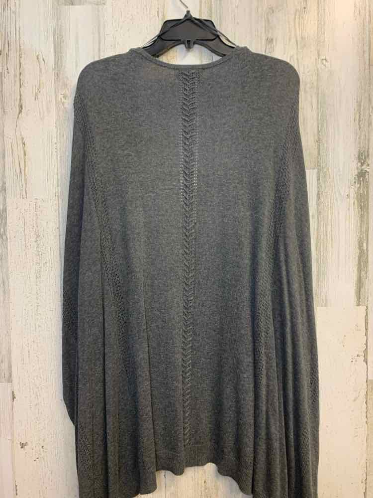 NWT CHARLIE PAIGE Tops Size osfm Gray PONCHO PONCHO