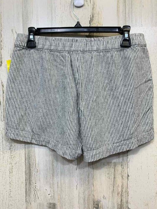 PRE-OWNED Size XS JCREW WHT/BLK Pinstripe Shorts