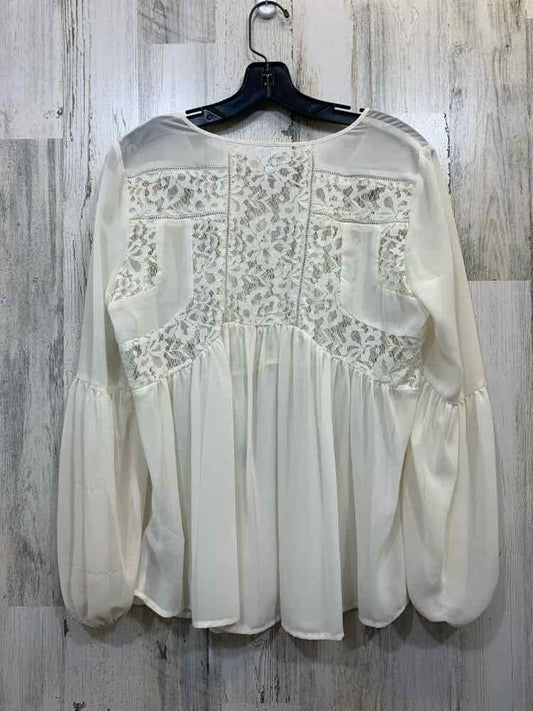 PRE-OWNED STYLUS Tops Size M Cream Lace TOP/FLOWLY CREAM TOP W/ LACE PATTERN