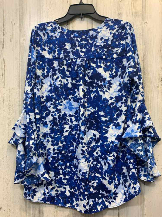 PRE-OWNED VINCE CAMUTO Tops Size S BLUE/WHITE Floral LONG SLEEVES TOP/LONG SLEEV