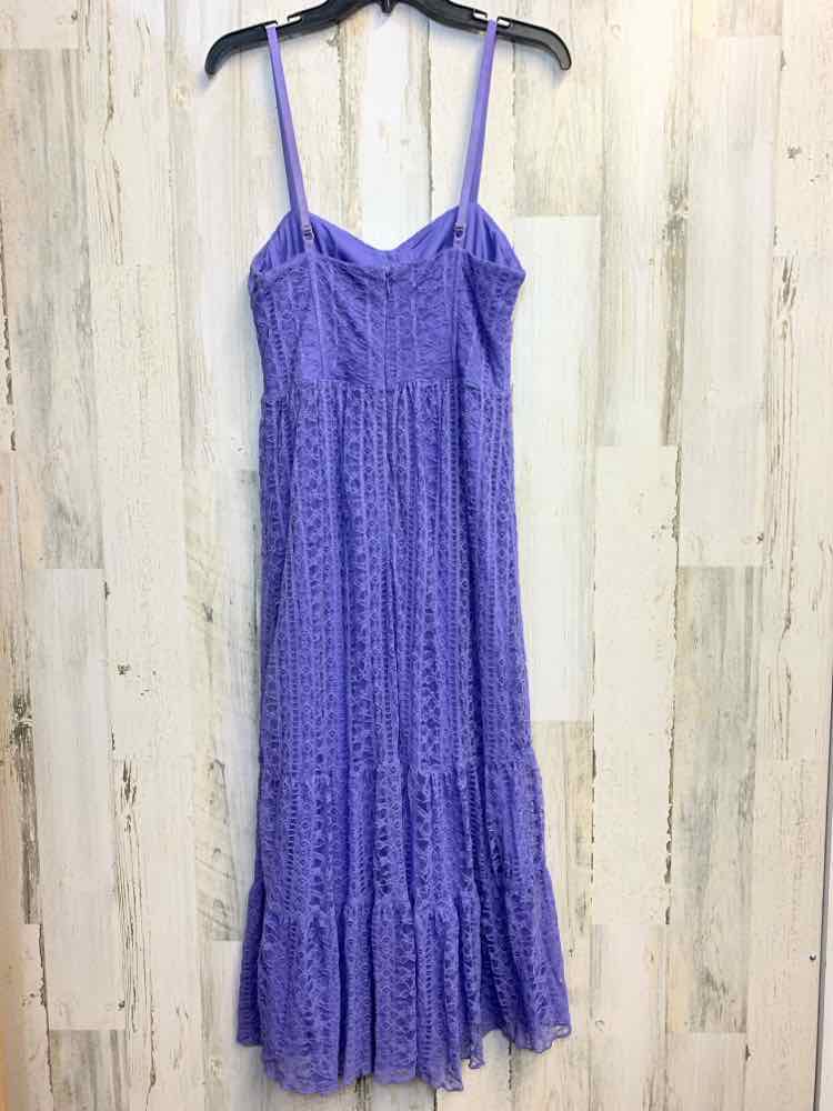 PRE-OWNED BETSEY JOHNSON Dresses and Skirts Size 4 Purple SPAGHETTI STRAP Dress