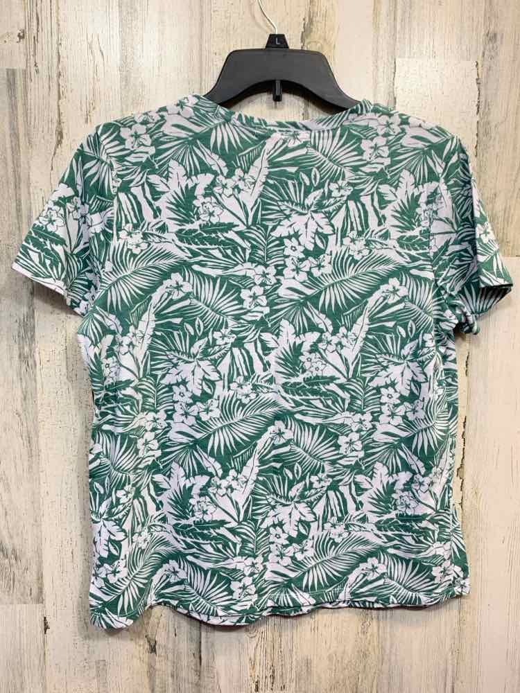 PRE-OWNED FRESH PRODUCE Tops Size M SAGE/WHITE TROPICAL SHORT SLEEVES Shirt/TROP