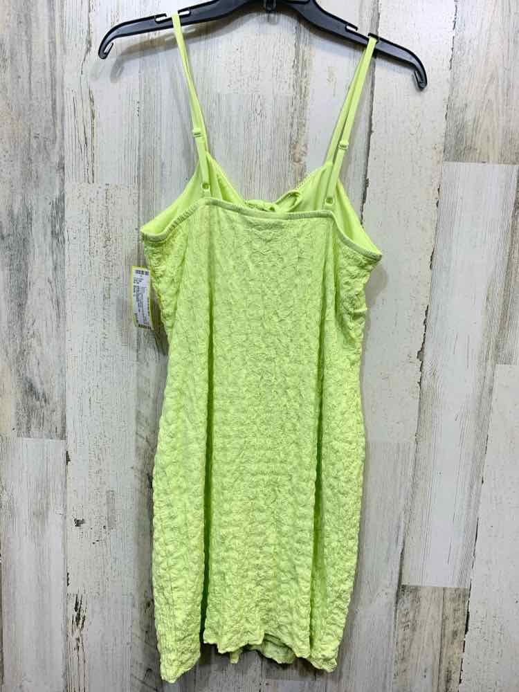PRE-OWNED NO BOUNDRIES Dresses and Skirts Size L NEON YELLOW SUNDRESS Dress