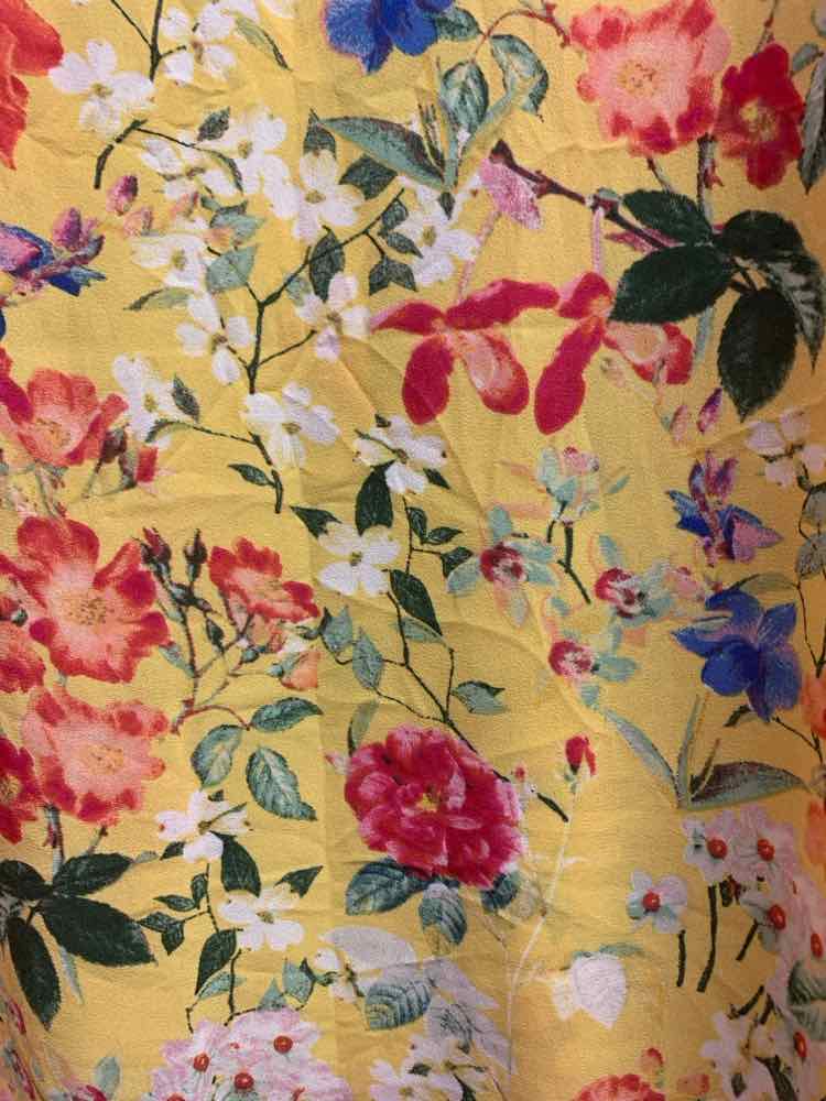 PRE-OWNED ROSE & OLIVE PLUS SIZES Size 1X Yellow Floral SLEEVELESS 1/2 BUTTONS