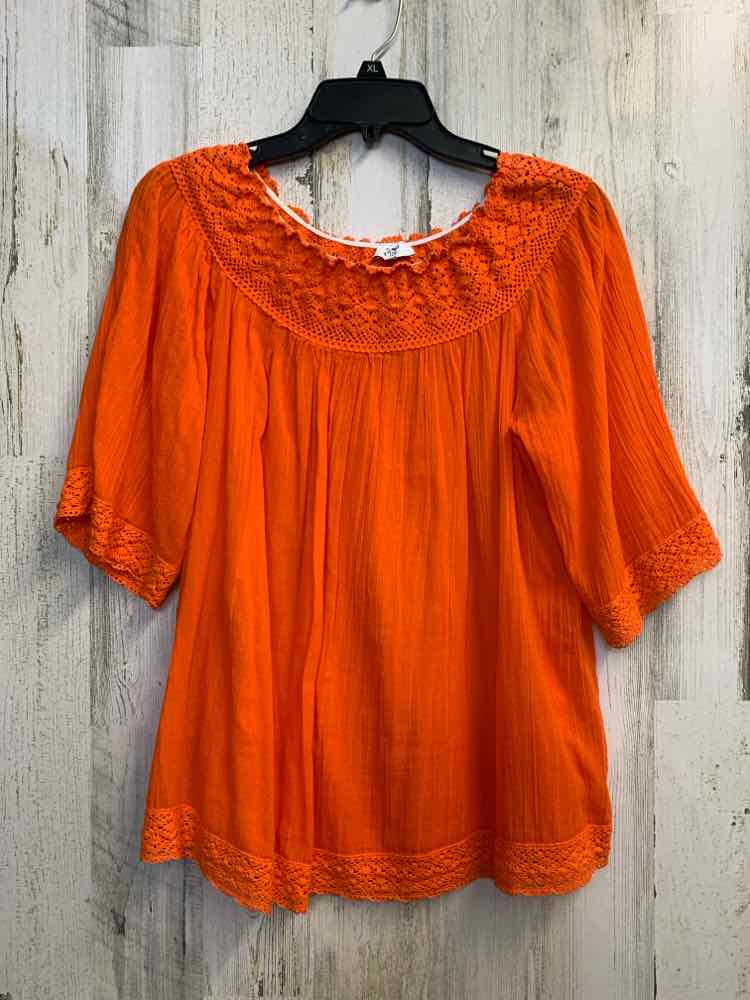 CROWN & IVY Tops Size XS Orange 3/4 LENGTH TOP