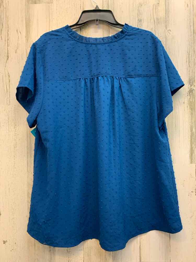 PRE-OWNED CROFT & BARROW PLUS SIZES Size 2XL AQUA SWISS DOT SHORT SLEEVES TOP