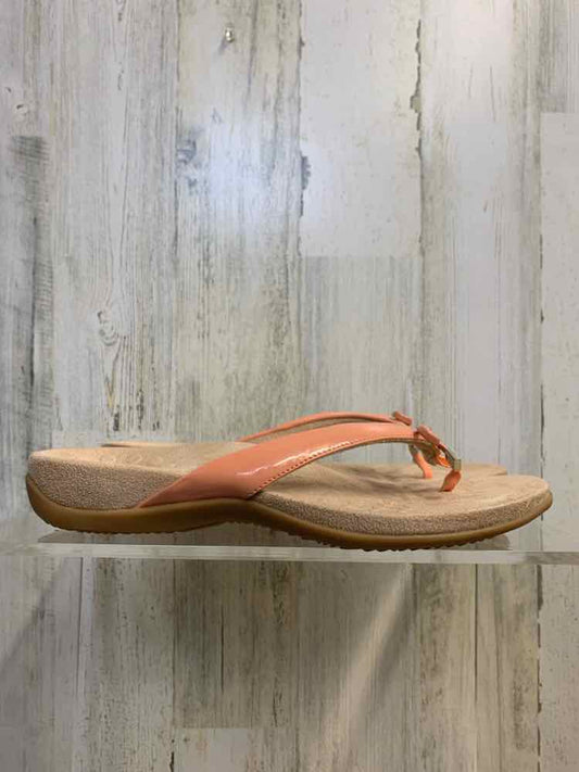 PRE-OWNED VIONIC SHOES Shoe Size 7.5 TAN/PINK Shoes