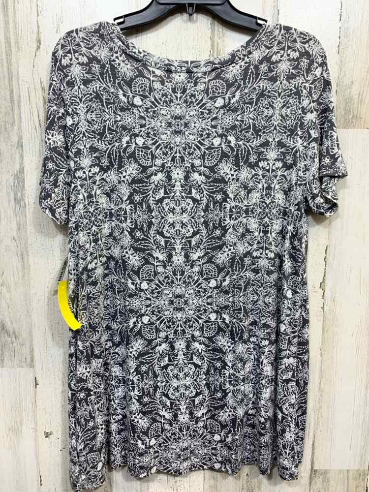 NWT OLD NAVY/SCROLL PRINT JERSEY KNIT SCOOP NECK SHORT-SLEEVE TEE