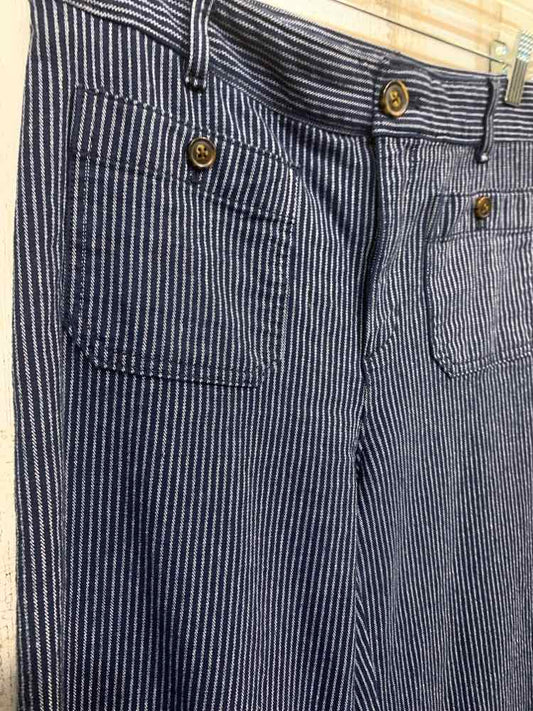 PRE-OWNED Size 4 LOFT/UTILITY PATCH-POCKET CROPPED PANT