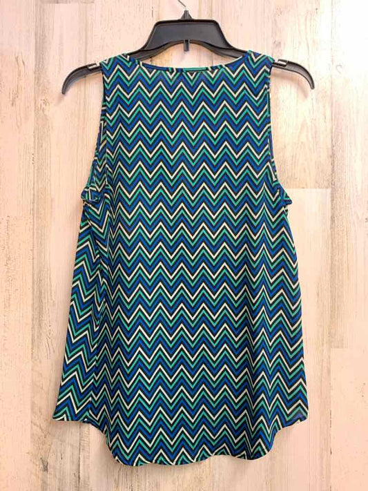 PRE-OWNED CANDIE'S Tops Size M GRN/BLU CHEVRON SLEEVELESS TOP