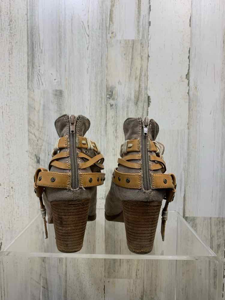 PRE-OWNED altar'd State SHOES Shoe Size 8 Tan Suede ANKLE Boots/ANKLE BOOTIE TAN