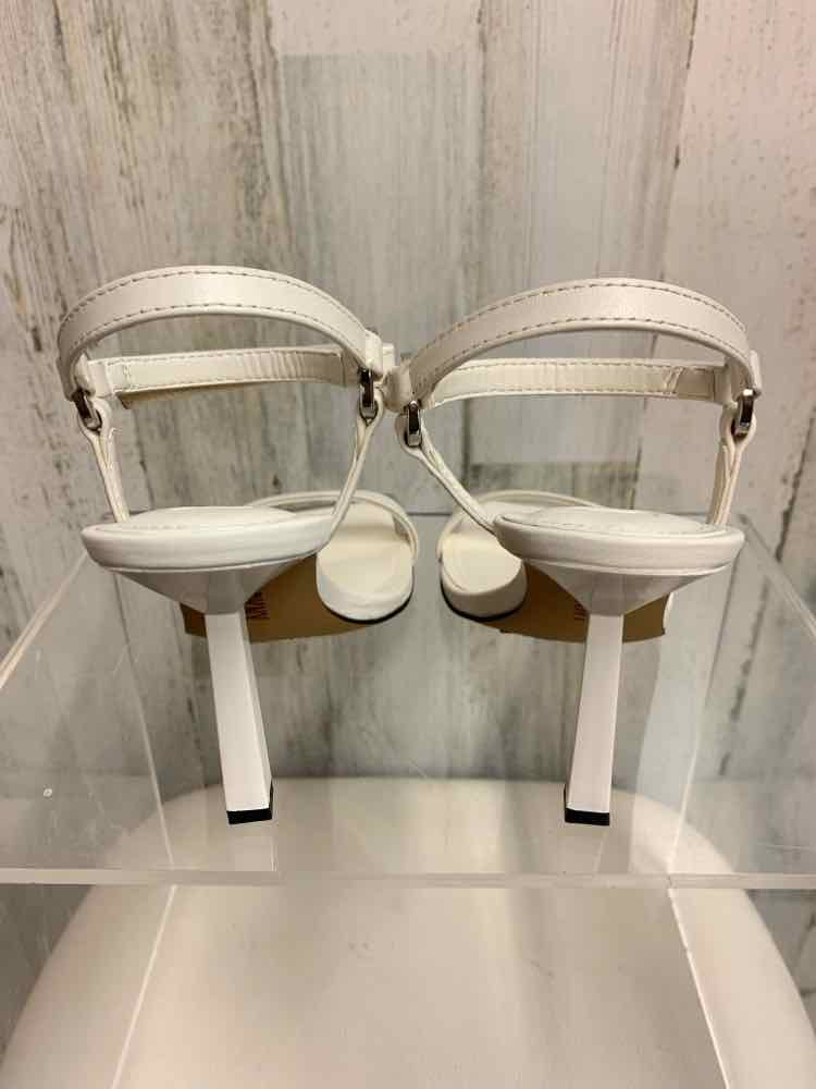 NWT DKNY SHOES Shoe Size 6.5 WHITE/SILVER OPEN TOE Shoes