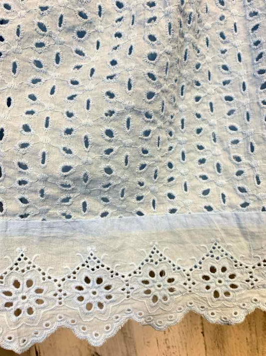 PRE-OWNED ENTRO PLUS SIZES Size 1X LIGHT BLUE PATTERN SHORT SLEEVES TOP