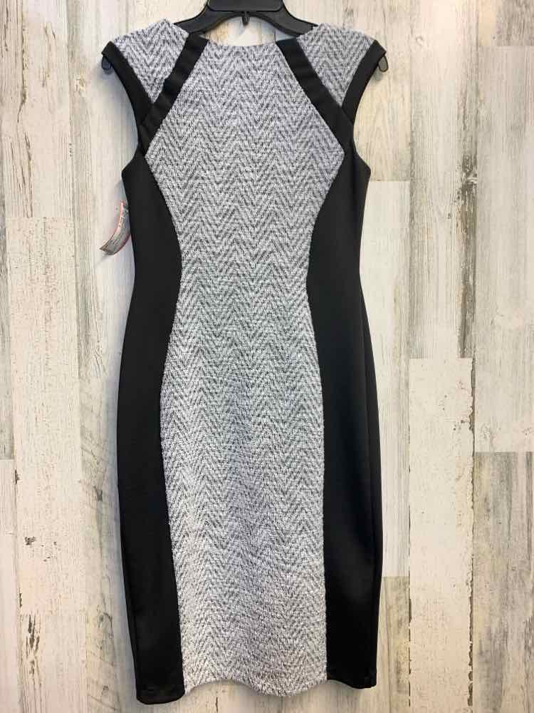 PRE-OWNED KATE&LILY Dresses and Skirts Size 4 BLK/WHT SLEEVELESS Dress