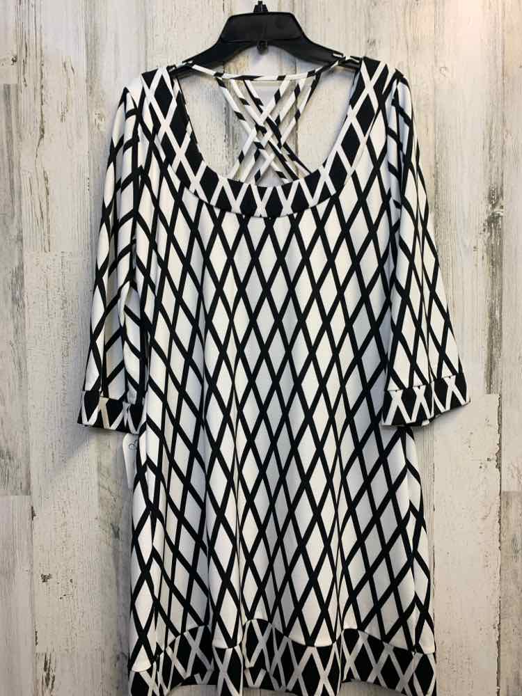 NWT JESSICA SIMPSON Dresses and Skirts Size 12 WHT/BLK LATTICE Dress