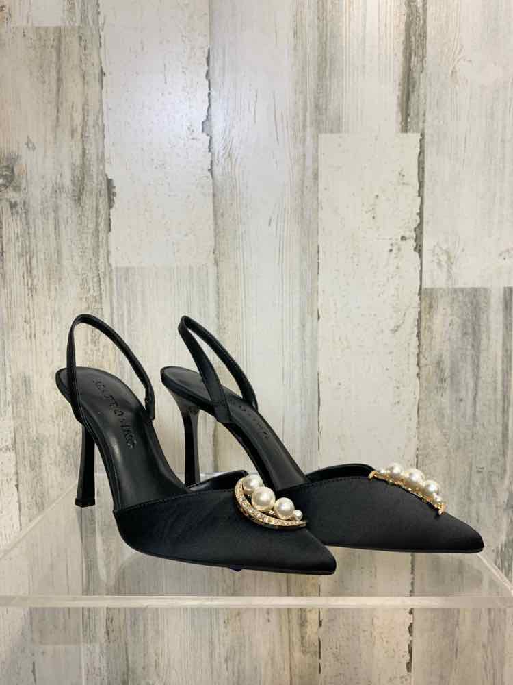 NWT INC SHOES Shoe Size 6.5 Black Shoes