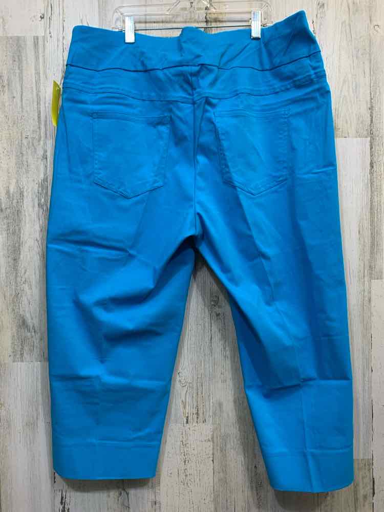 PRE-OWNED Size 18W RUBY RD BOTTOMS ELECTRIC BLUE Solid CAPRI Pants
