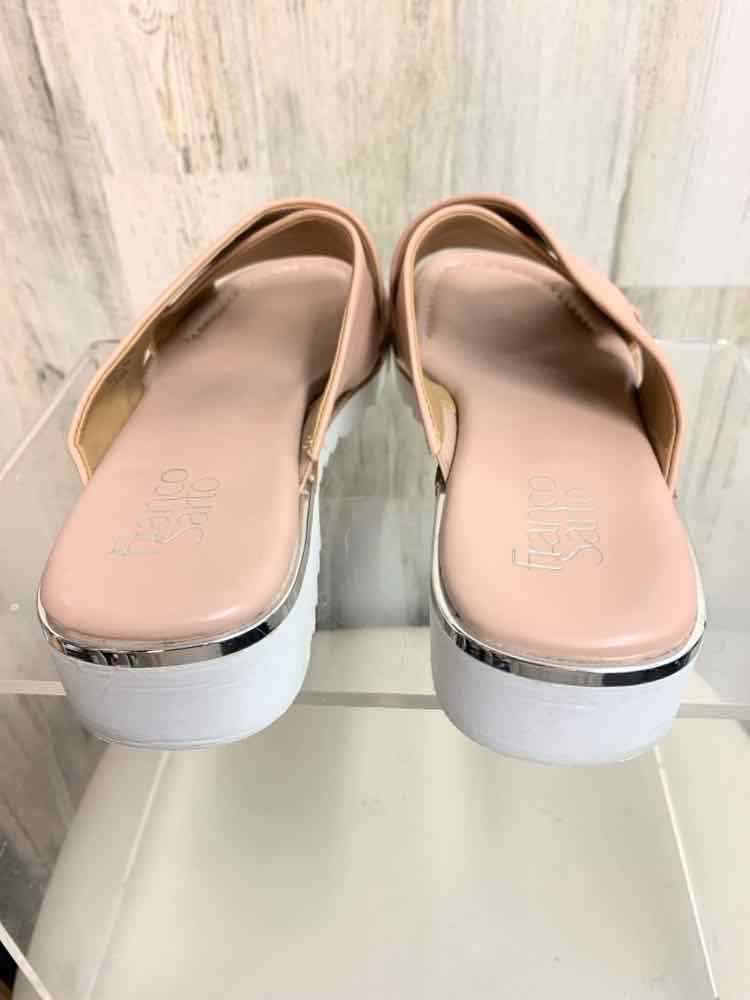 FRANCO SARTO SHOES Shoe Size 7.5 BLUSH/WHT FLAT Sandals