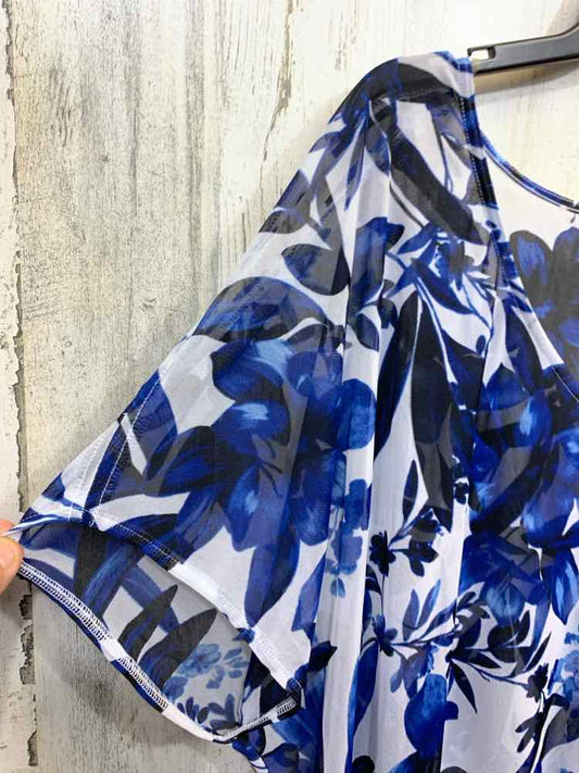 PRE-OWNED CATHERINE Size 1X BLU/BLK/WHT polyester Floral FLOWY Blouse/V NECK SHE