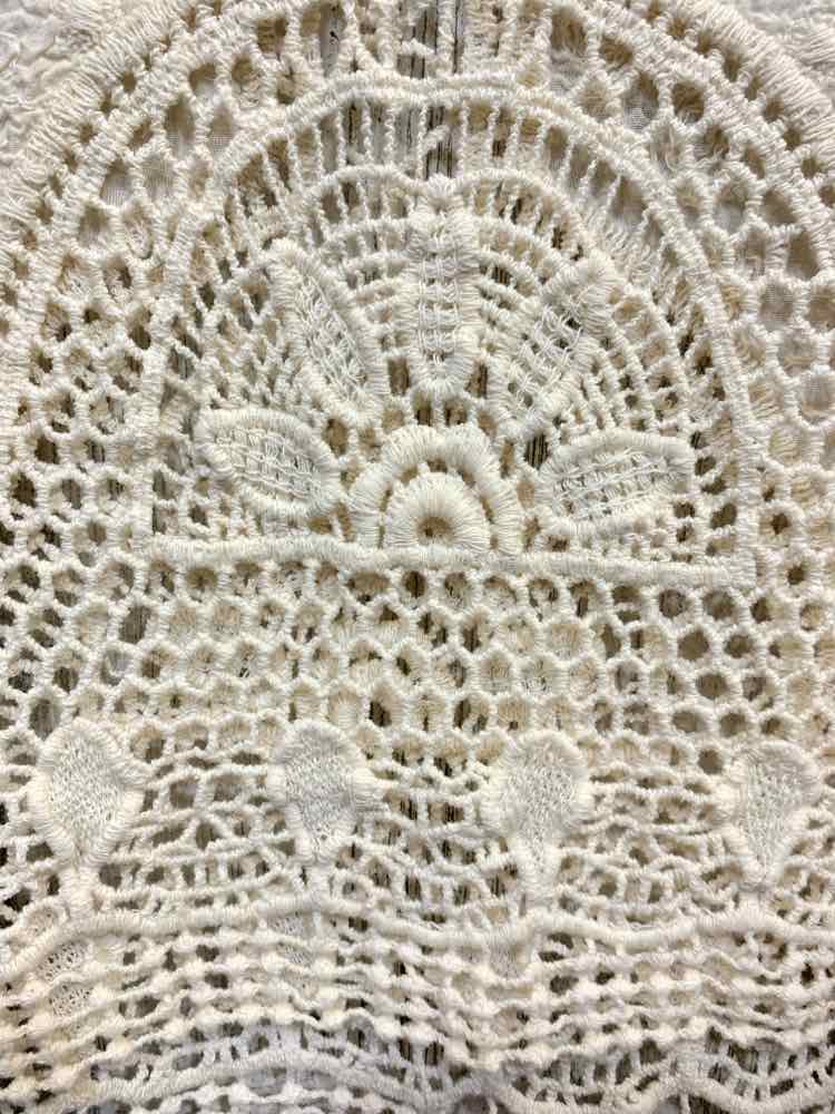 PRE-OWNED MITTOSHOP/CROCHET LACE YOKE W/ CRINKLED GAUZE 3/4 SLEEVE