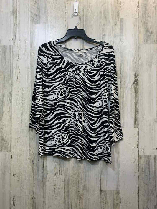 PRE-OWNED M COLLECTION Tops Size M BLACK/WHITE ZEBRA 3/4 LENGTH TOP/ZEBRA PRINT