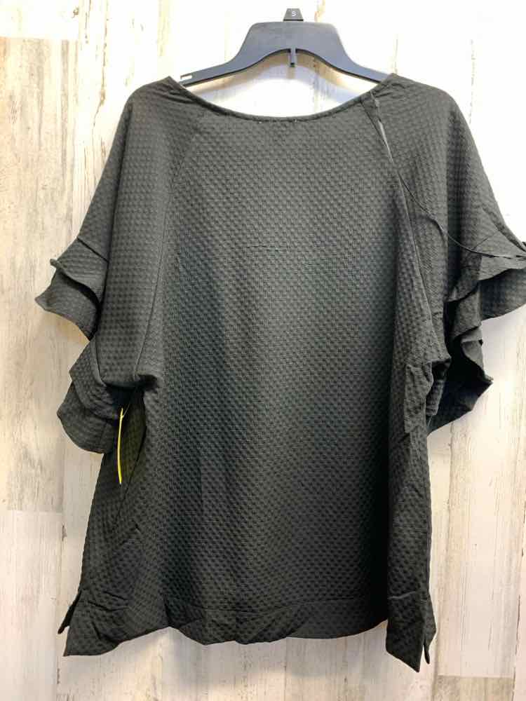 NWT UMGEE Tops Size L Black BELL SLEEVES Blouse