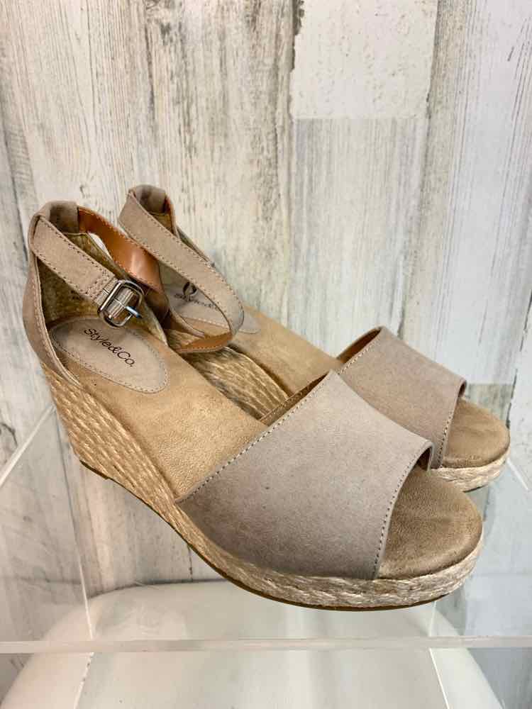 NWT STYLE & CO SHOES Shoe Size 7 Tan Suede WEDGE Shoes